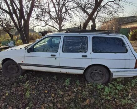 Белый Форд Сиерра, объемом двигателя 0 л и пробегом 400 тыс. км за 500 $, фото 3 на Automoto.ua