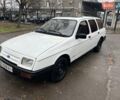 Белый Форд Сиерра, объемом двигателя 1.8 л и пробегом 250 тыс. км за 550 $, фото 1 на Automoto.ua