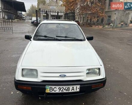 Белый Форд Сиерра, объемом двигателя 1.8 л и пробегом 250 тыс. км за 550 $, фото 19 на Automoto.ua
