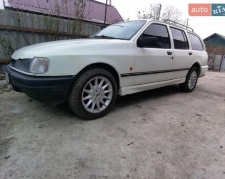 Білий Форд Сієрра, об'ємом двигуна 2 л та пробігом 100 тис. км за 2500 $, фото 3 на Automoto.ua