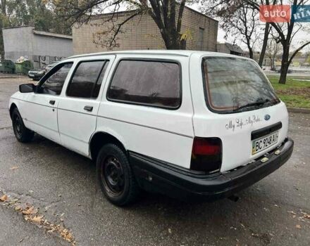 Белый Форд Сиерра, объемом двигателя 1.8 л и пробегом 250 тыс. км за 550 $, фото 17 на Automoto.ua