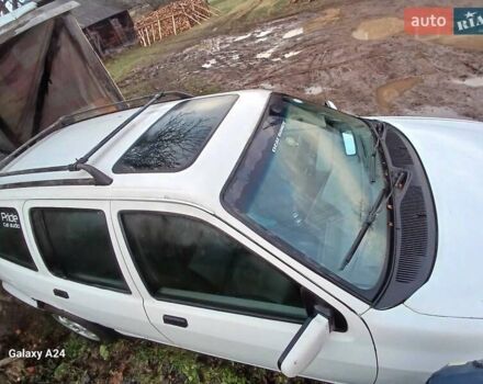 Білий Форд Сієрра, об'ємом двигуна 2 л та пробігом 200 тис. км за 1300 $, фото 17 на Automoto.ua