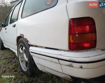 Білий Форд Сієрра, об'ємом двигуна 2 л та пробігом 200 тис. км за 1300 $, фото 5 на Automoto.ua