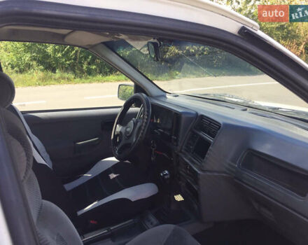 Белый Форд Сиерра, объемом двигателя 1.8 л и пробегом 82 тыс. км за 2400 $, фото 3 на Automoto.ua