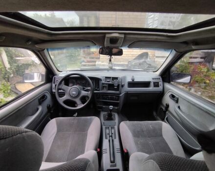 Белый Форд Сиерра, объемом двигателя 1.8 л и пробегом 1000 тыс. км за 700 $, фото 5 на Automoto.ua