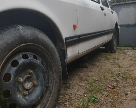 Белый Форд Сиерра, объемом двигателя 1.8 л и пробегом 1000 тыс. км за 700 $, фото 2 на Automoto.ua