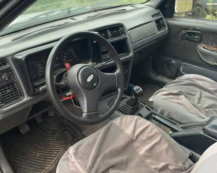 Белый Форд Сиерра, объемом двигателя 2 л и пробегом 500 тыс. км за 350 $, фото 4 на Automoto.ua