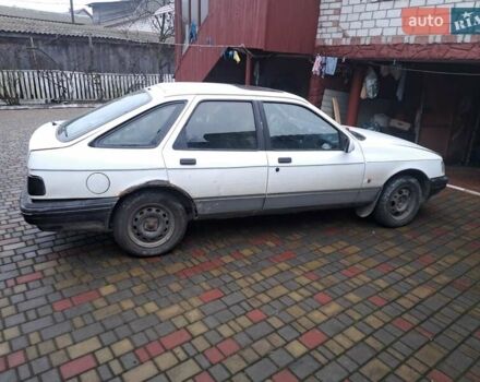 Білий Форд Сієрра, об'ємом двигуна 2 л та пробігом 300 тис. км за 500 $, фото 2 на Automoto.ua