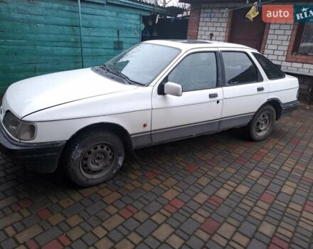 Білий Форд Сієрра, об'ємом двигуна 2 л та пробігом 300 тис. км за 500 $, фото 6 на Automoto.ua