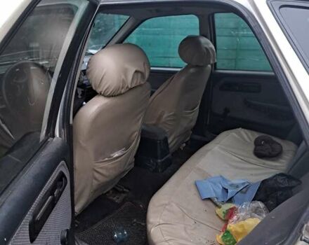 Білий Форд Сієрра, об'ємом двигуна 2 л та пробігом 300 тис. км за 500 $, фото 7 на Automoto.ua