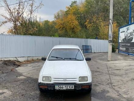 Белый Форд Сиерра, объемом двигателя 2 л и пробегом 777 тыс. км за 650 $, фото 1 на Automoto.ua
