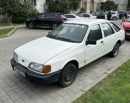 Белый Форд Сиерра, объемом двигателя 0 л и пробегом 2 тыс. км за 800 $, фото 1 на Automoto.ua