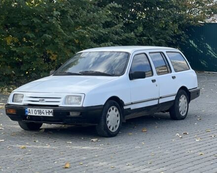 Белый Форд Сиерра, объемом двигателя 1.6 л и пробегом 1 тыс. км за 450 $, фото 1 на Automoto.ua