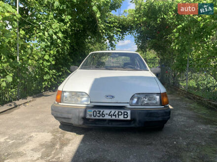Форд Сиерра 1987 в Вараш (Кузнецовск) на Automoto.ua Белый Форд Сиерра, объемом двигателя 2.3 л и пробегом 150 тыс. км за 900 $, фото 1 на Automoto.ua
