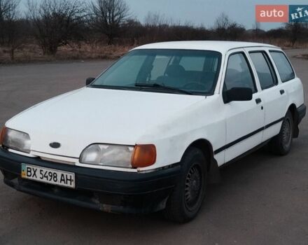 Белый Форд Сиерра, объемом двигателя 1.8 л и пробегом 340 тыс. км за 500 $, фото 1 на Automoto.ua