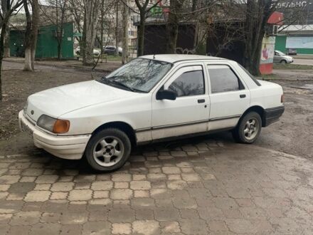Белый Форд Сиерра, объемом двигателя 2 л и пробегом 340 тыс. км за 1000 $, фото 1 на Automoto.ua