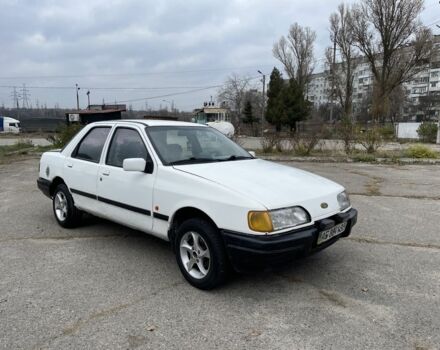 Белый Форд Сиерра, объемом двигателя 0 л и пробегом 250 тыс. км за 606 $, фото 1 на Automoto.ua