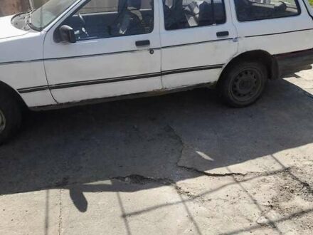 Білий Форд Сієрра, об'ємом двигуна 2.3 л та пробігом 200 тис. км за 1000 $, фото 1 на Automoto.ua