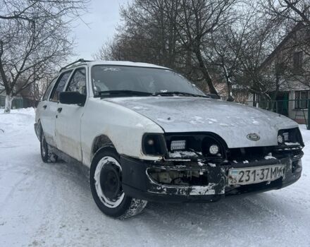 Белый Форд Сиерра, объемом двигателя 2 л и пробегом 100 тыс. км за 545 $, фото 1 на Automoto.ua