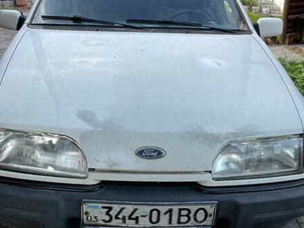Белый Форд Сиерра, объемом двигателя 0 л и пробегом 350 тыс. км за 901 $, фото 1 на Automoto.ua