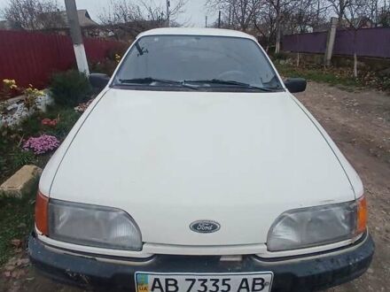 Белый Форд Сиерра, объемом двигателя 2 л и пробегом 300 тыс. км за 650 $, фото 1 на Automoto.ua
