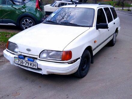 Форд Сієрра 1988 у Києві на Automoto.ua Білий Форд Сієрра, об'ємом двигуна 23 л та пробігом 610 тис. км за 1300 $, фото 1 на Automoto.ua