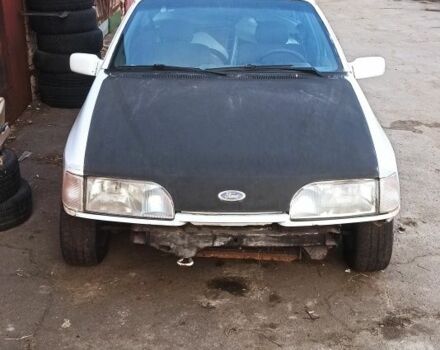 Білий Форд Сієрра, об'ємом двигуна 2 л та пробігом 250 тис. км за 903 $, фото 1 на Automoto.ua