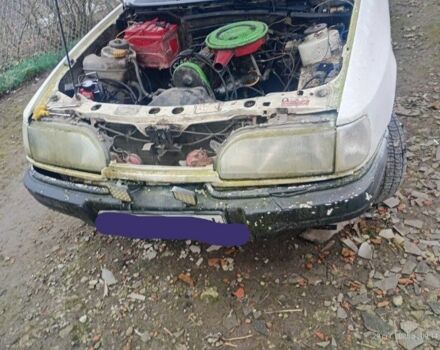 Білий Форд Сієрра, об'ємом двигуна 2 л та пробігом 700 тис. км за 170 $, фото 1 на Automoto.ua