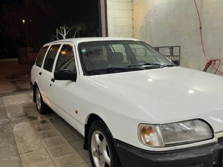 Форд Сієрра 1989 у Павлограде на Automoto.ua Білий Форд Сієрра, об'ємом двигуна 1.6 л та пробігом 125 тис. км за 724 $, фото 1 на Automoto.ua