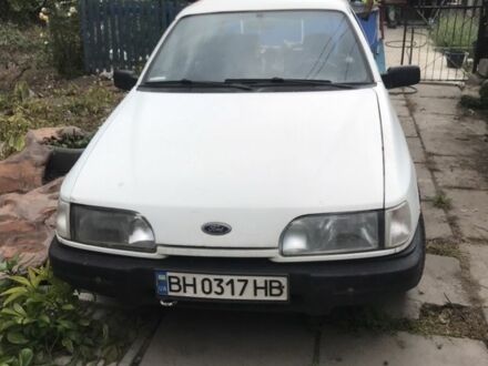 Форд Сиерра 1989 в Кривом Роге на Automoto.ua Белый Форд Сиерра, объемом двигателя 2.3 л и пробегом 300 тыс. км за 700 $, фото 1 на Automoto.ua