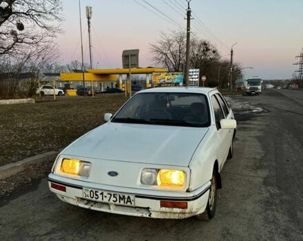 Белый Форд Сиерра, объемом двигателя 2 л и пробегом 240 тыс. км за 457 $, фото 1 на Automoto.ua