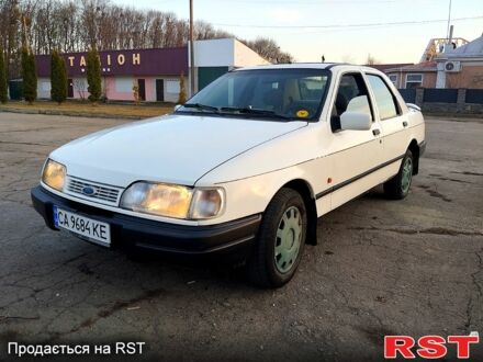 Форд Сиерра 1989 в Маньковка на Automoto.ua Белый Форд Сиерра, объемом двигателя 2 л и пробегом 300 тыс. км за 1500 $, фото 1 на Automoto.ua