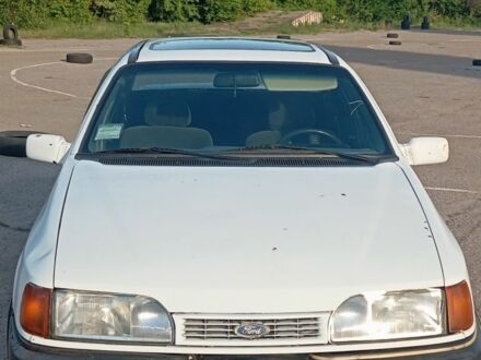 Форд Сиерра 1989 в Белой Церкве на Automoto.ua Белый Форд Сиерра, объемом двигателя 2 л и пробегом 103 тыс. км за 931 $, фото 1 на Automoto.ua