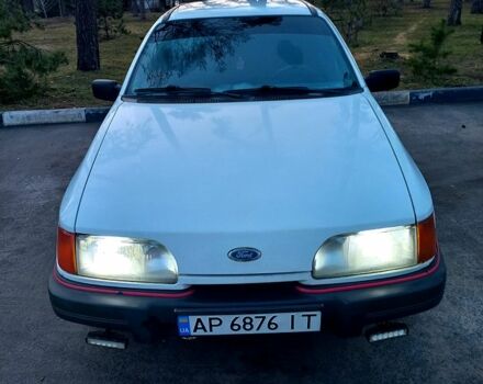 Белый Форд Сиерра, объемом двигателя 1.6 л и пробегом 200 тыс. км за 850 $, фото 1 на Automoto.ua