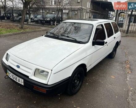 Білий Форд Сієрра, об'ємом двигуна 1.8 л та пробігом 250 тис. км за 550 $, фото 1 на Automoto.ua