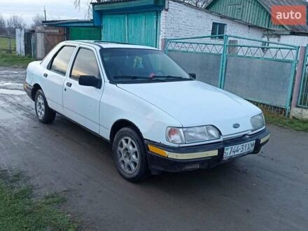 Белый Форд Сиерра, объемом двигателя 2 л и пробегом 300 тыс. км за 650 $, фото 1 на Automoto.ua