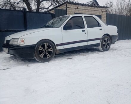 Белый Форд Сиерра, объемом двигателя 2 л и пробегом 56 тыс. км за 1200 $, фото 1 на Automoto.ua