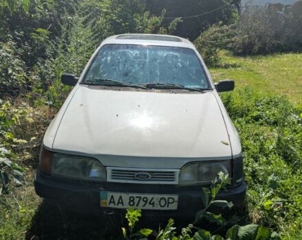 Белый Форд Сиерра, объемом двигателя 2 л и пробегом 500 тыс. км за 338 $, фото 1 на Automoto.ua