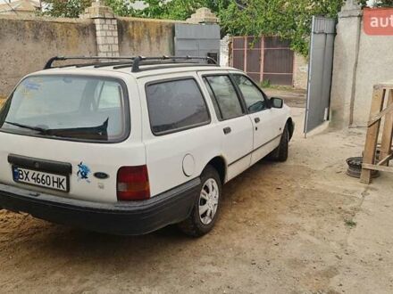 Белый Форд Сиерра, объемом двигателя 2 л и пробегом 530 тыс. км за 2000 $, фото 1 на Automoto.ua