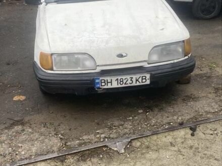 Белый Форд Сиерра, объемом двигателя 2 л и пробегом 222 тыс. км за 750 $, фото 1 на Automoto.ua