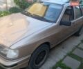 Бежевий Форд Сієрра, об'ємом двигуна 2 л та пробігом 200 тис. км за 1500 $, фото 1 на Automoto.ua