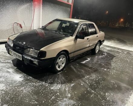 Бежевый Форд Сиерра, объемом двигателя 2 л и пробегом 250 тыс. км за 850 $, фото 1 на Automoto.ua