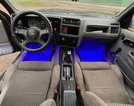 Черный Форд Сиерра, объемом двигателя 1.6 л и пробегом 158 тыс. км за 1250 $, фото 7 на Automoto.ua