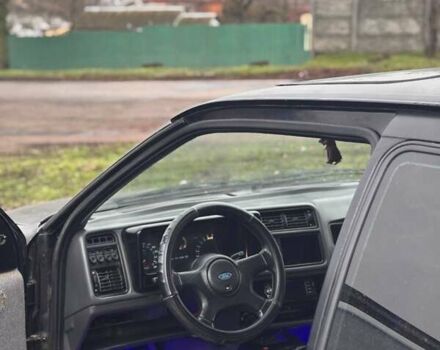 Черный Форд Сиерра, объемом двигателя 1.6 л и пробегом 158 тыс. км за 1250 $, фото 8 на Automoto.ua