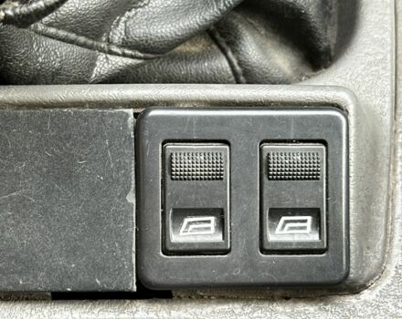 Черный Форд Сиерра, объемом двигателя 2 л и пробегом 285 тыс. км за 900 $, фото 8 на Automoto.ua