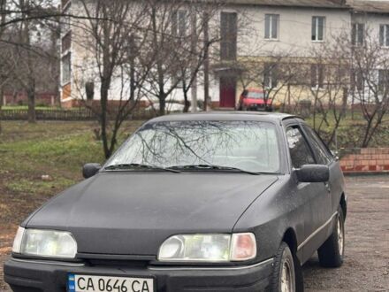 Черный Форд Сиерра, объемом двигателя 1.6 л и пробегом 158 тыс. км за 1250 $, фото 1 на Automoto.ua