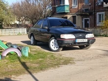 Черный Форд Сиерра, объемом двигателя 1.8 л и пробегом 300 тыс. км за 1301 $, фото 1 на Automoto.ua