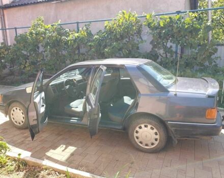 Форд Сієрра 1987 у Ужгороді на Automoto.ua Фіолетовий Форд Сієрра, об'ємом двигуна 2 л та пробігом 90 тис. км за 2000 $, фото 5 на Automoto.ua