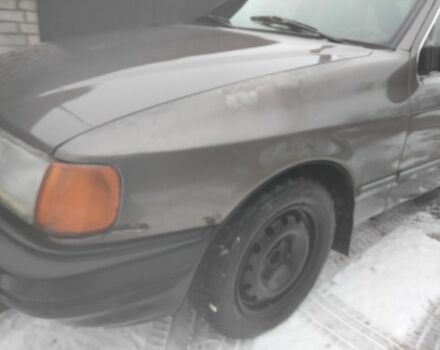 Коричневый Форд Сиерра, объемом двигателя 2 л и пробегом 60 тыс. км за 800 $, фото 6 на Automoto.ua