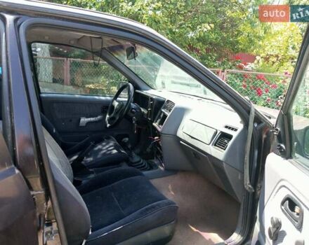 Коричневый Форд Сиерра, объемом двигателя 2 л и пробегом 200 тыс. км за 600 $, фото 2 на Automoto.ua